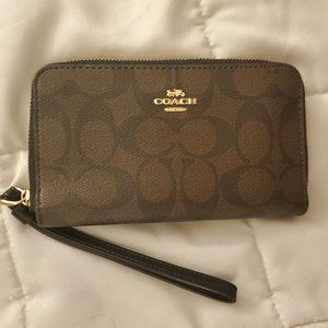 Coach Medium Zip around Phone Wallet Sig. Canvas